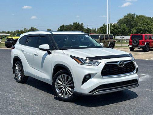 2022 Toyota Highlander Platinum