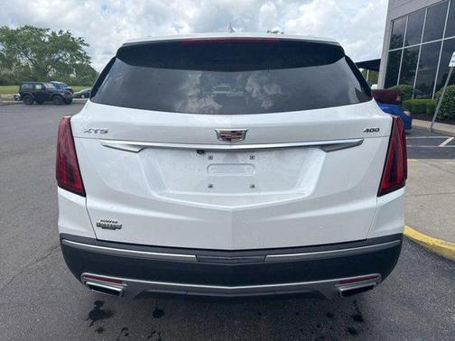 2022 Cadillac XT5 Premium Luxury