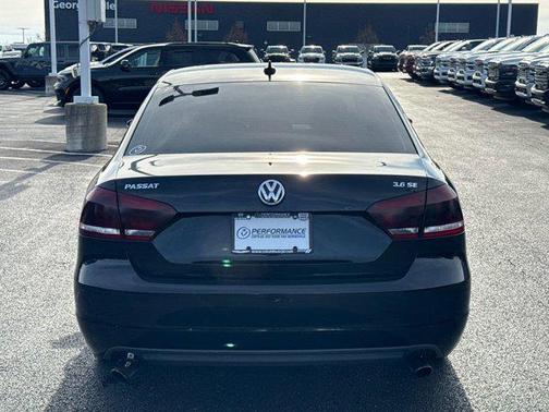 2012 Volkswagen Passat 3.6 SE