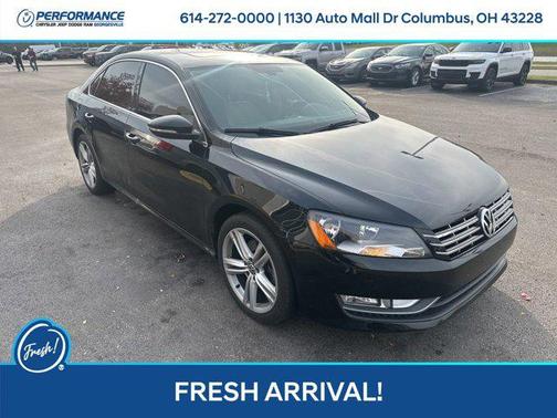2012 Volkswagen Passat 3.6 SE