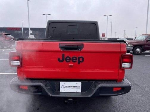 Photo 4 of 26 of 2020 Jeep Gladiator Sport
