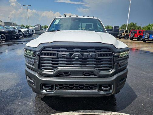 2025 RAM 2500 Tradesman Regular Cab 4x4 8' Box