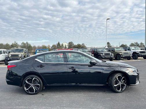 2024 Nissan Altima SR Intelligent AWD