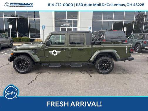 2022 Jeep Gladiator Sport