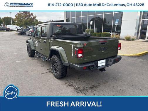 2022 Jeep Gladiator Sport