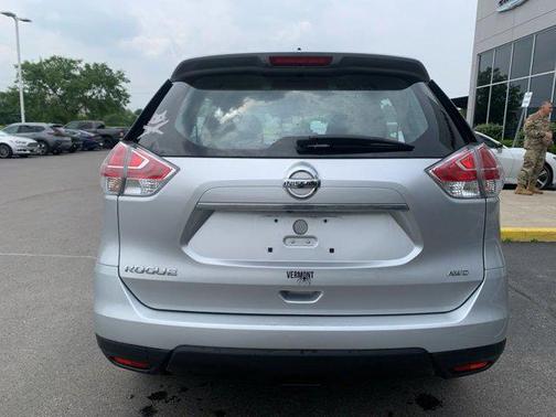 2015 Nissan Rogue S