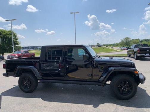 2022 Jeep Gladiator Sport
