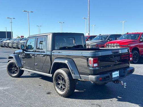 2022 Jeep Gladiator Sport