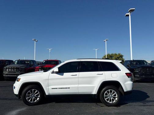 2022 Jeep Grand Cherokee Laredo