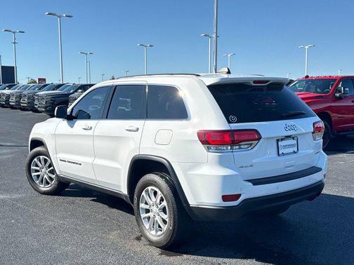 2022 Jeep Grand Cherokee Laredo