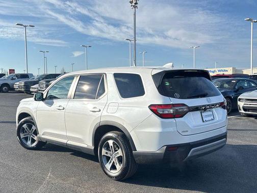 2023 Honda Pilot AWD EX-L 8 Passenger