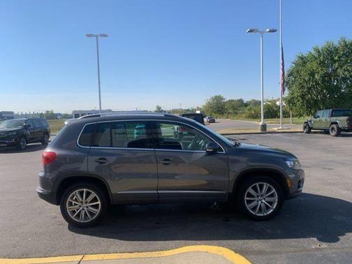 2016 Volkswagen Tiguan SE