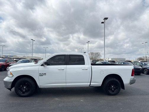 2019 RAM 1500 SLT