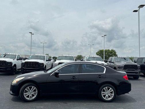 2010 INFINITI G37x Base