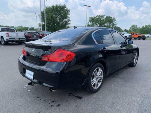 2010 INFINITI G37x Base