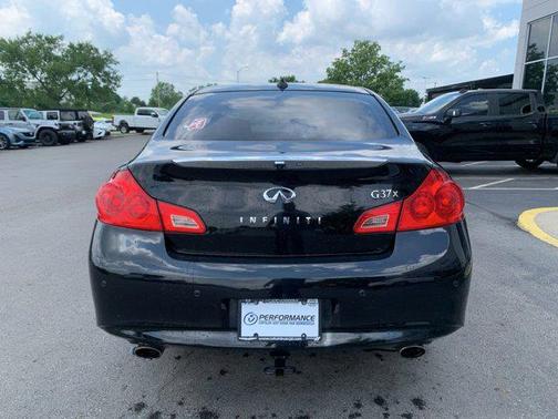 2010 INFINITI G37x Base