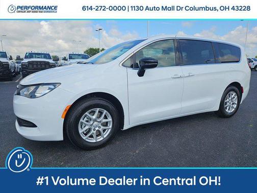 2025 Chrysler Voyager LX