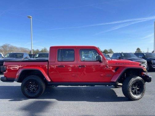 Photo 2 of 31 of 2020 Jeep Gladiator Rubicon