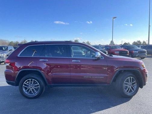 Photo 2 of 31 of 2020 Jeep Grand Cherokee Limited