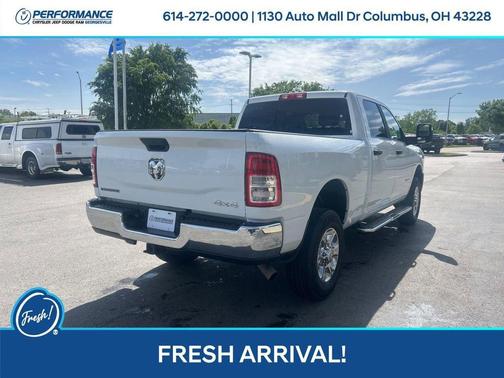 Bright White Clearcoat 2024 RAM 2500 Big Horn Crew Cab 4x4 6'4' Box