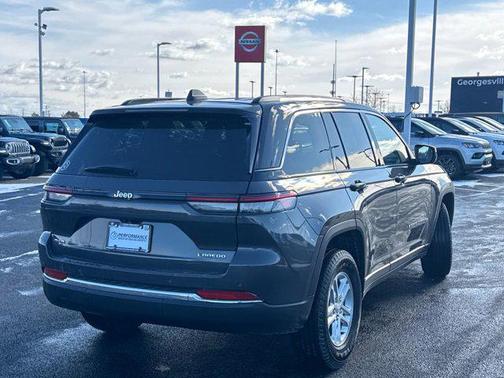 2023 Jeep Grand Cherokee Laredo