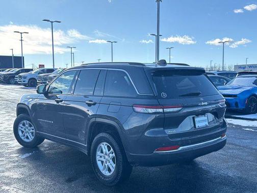 2023 Jeep Grand Cherokee Laredo