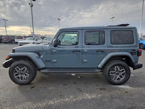 2026 Jeep Wrangler 4-Door Sahara 4x4