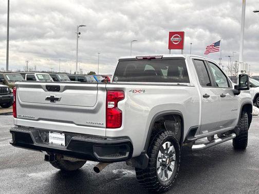 2022 Chevrolet Silverado 2500 Custom
