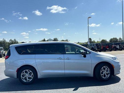 2024 Chrysler Pacifica Limited