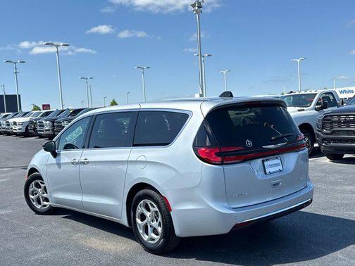 2024 Chrysler Pacifica Limited