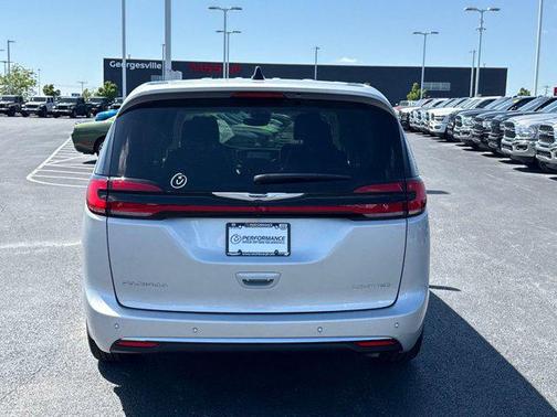2024 Chrysler Pacifica Limited
