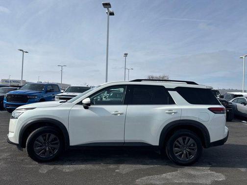 2024 Nissan Pathfinder SV 4WD