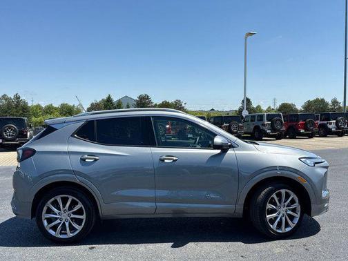 2024 Buick Encore GX Avenir