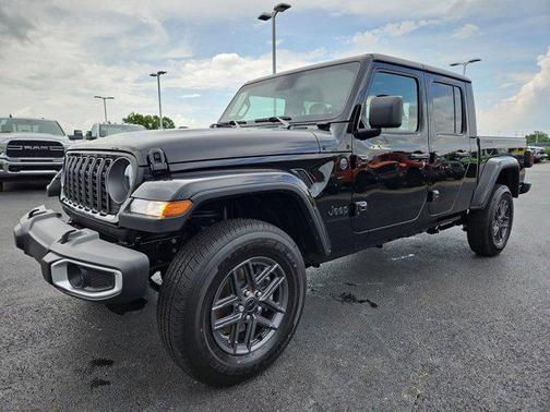 2025 Jeep Gladiator Sport S