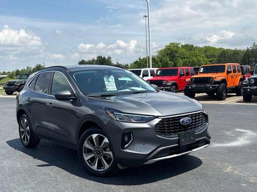 2023 Ford Escape Platinum