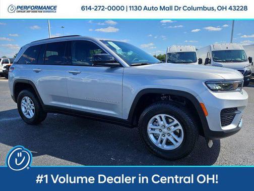 2025 Jeep Grand Cherokee Laredo