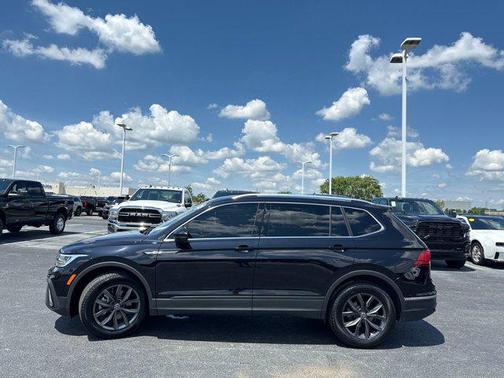 2022 Volkswagen Tiguan 2.0T SE 4MOTION