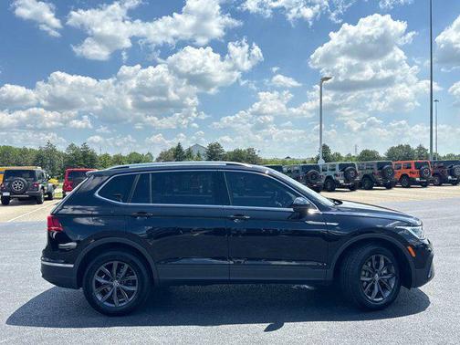 2022 Volkswagen Tiguan 2.0T SE 4MOTION