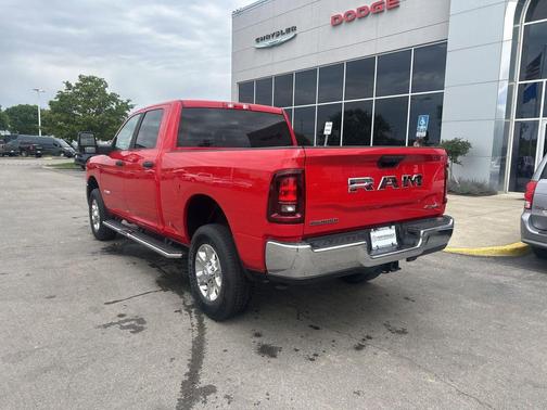 Flame Red Clearcoat 2026 RAM 2500 Big Horn Crew Cab 4x4 6'4' Box