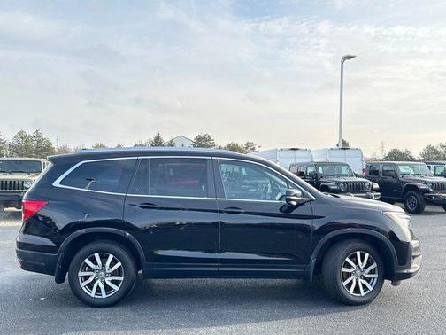 2022 Honda Pilot AWD Black Edition