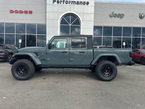 2025 Jeep Gladiator Sport S