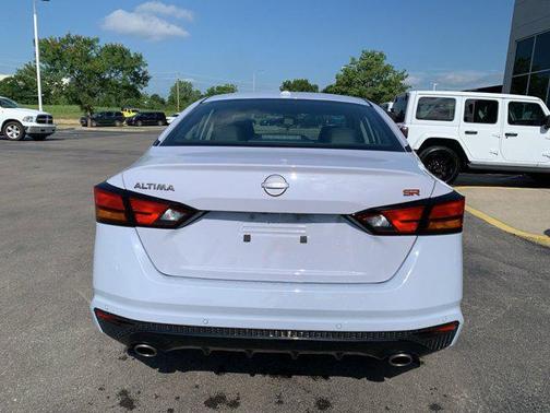 2024 Nissan Altima SR FWD