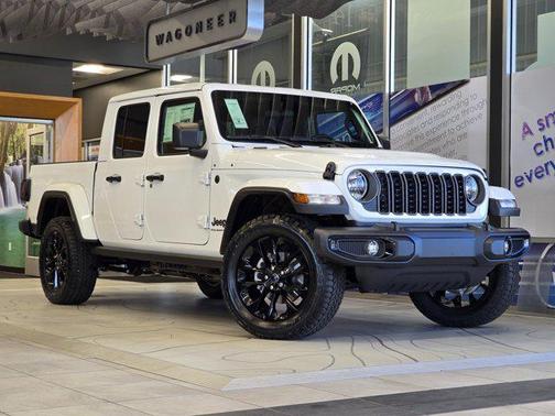 2025 Jeep Gladiator Nighthawk