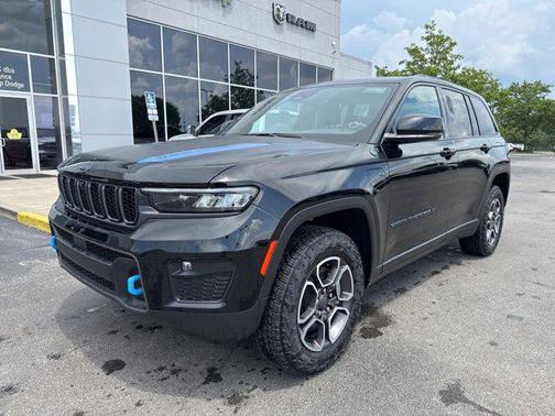 2022 Jeep Grand Cherokee 4xe Trailhawk