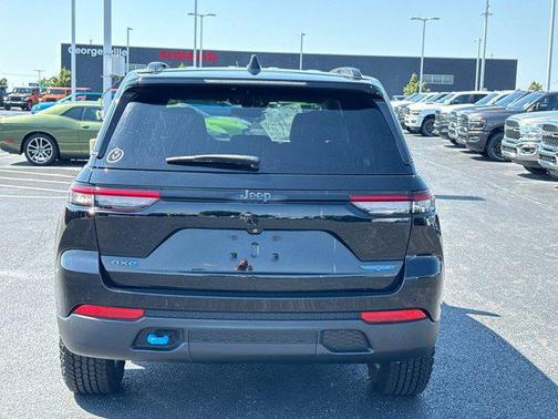 2022 Jeep Grand Cherokee 4xe Trailhawk