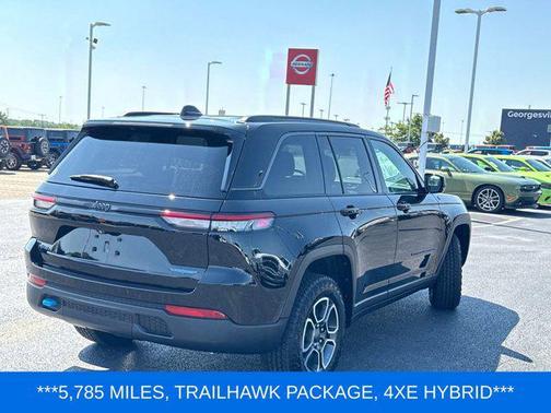 2022 Jeep Grand Cherokee 4xe Trailhawk