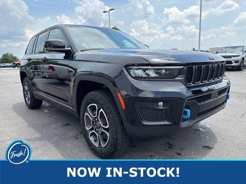 2022 Jeep Grand Cherokee 4xe Trailhawk