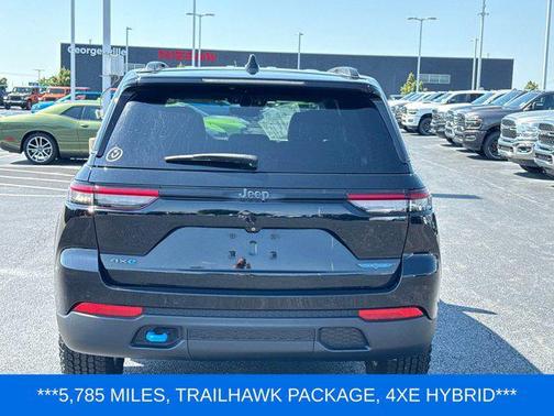 2022 Jeep Grand Cherokee 4xe Trailhawk