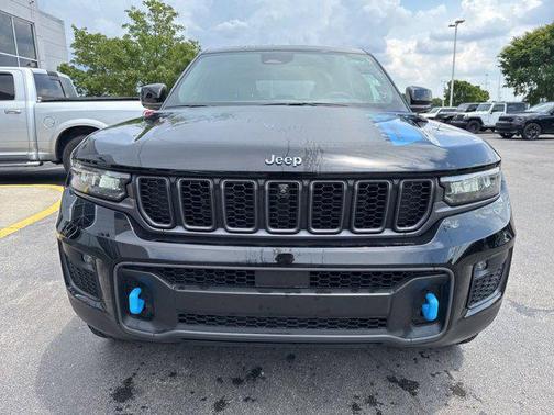 2022 Jeep Grand Cherokee 4xe Trailhawk