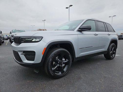 2025 Jeep Grand Cherokee Altitude